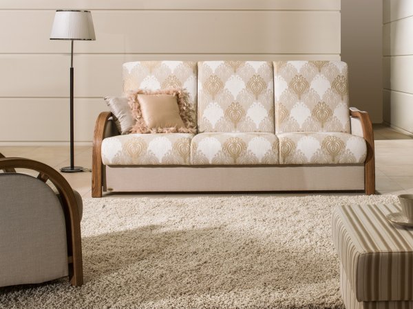 Křeslo s dřevěnými područkami KLASIK VIII