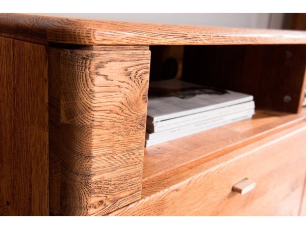 Dubový nábytek z masivu do obývacího pokoje a jídelny - DALLAS 6 dub pálený olejovaný