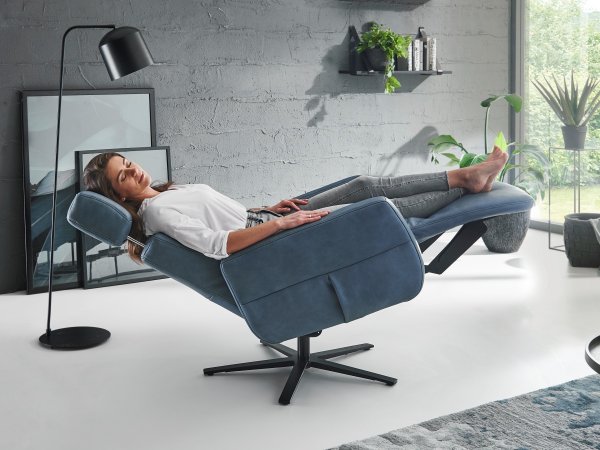 Kožené polohovací televizní křeslo RONDO