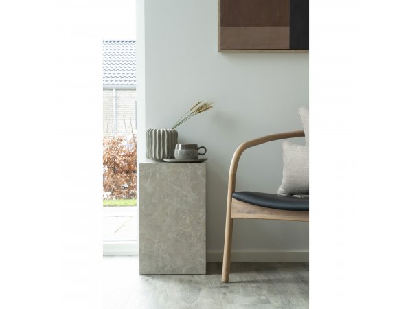 Konferenční stolek Prague, béžový mramor, 30×30×50 cm – House Nordic