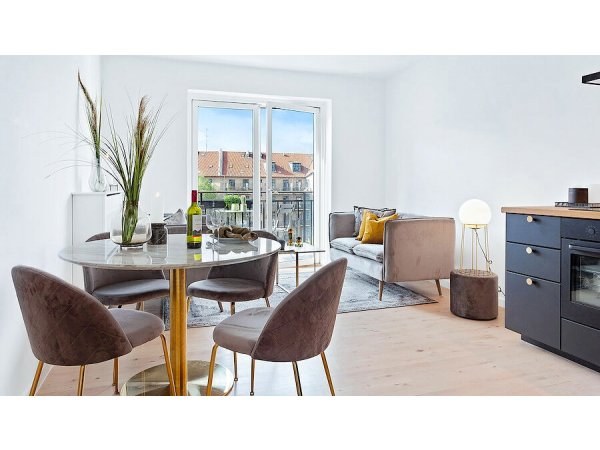 Jídelní židle Geneve, šedý samet, mosazné nohy – House Nordic