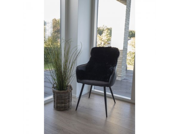 Kožešina House Nordic, přírodní ovčí kůže, černá, 50×85 cm – House Nordic