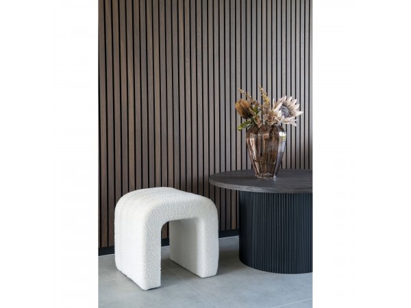 Taburet Colma, bouclé, bílý, 41×36,5 cm – House Nordic