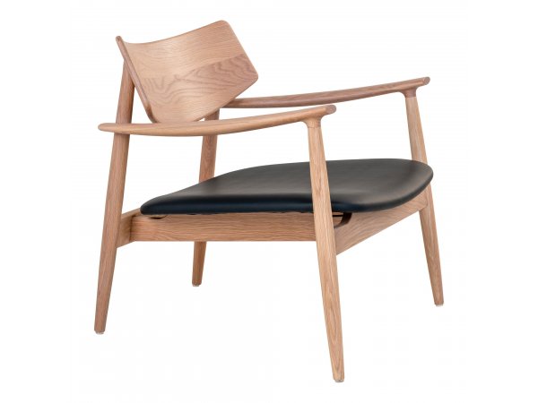 Křeslo Olvera, dubové dřevo a černý sedák z PU kůže – House Nordic