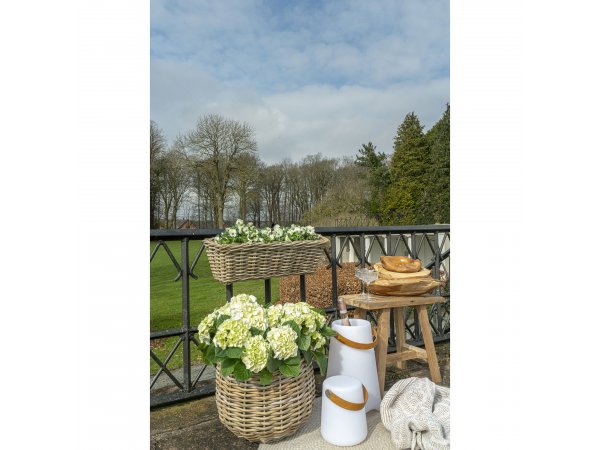 Stolní LED lampa Bristol s popruhem, bílá, 17×17×21 cm – House Nordic