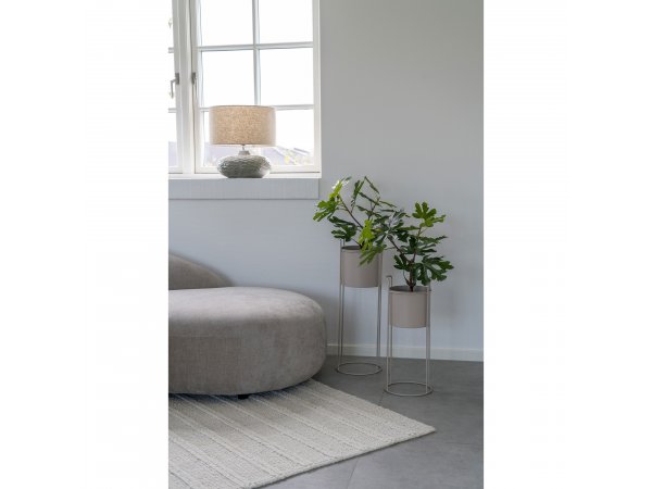 Květinový regál Rabo, kovový, pískový, 60×25×80 cm – House Nordic