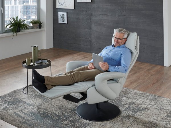 CONNECTION 4 BALANCE relaxační kožené polohovací křeslo, varianta 2