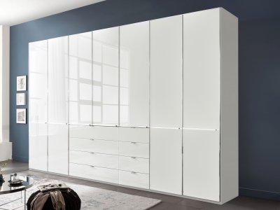 Moderní šatní skříň SHANGHAI 2 se zásuvkami - 350 cm, bílé sklo