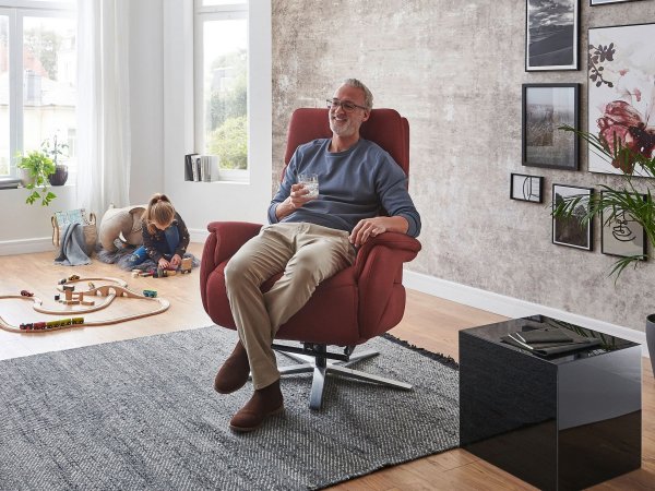 Polohovací televizní křeslo XTRA STYLE 2 s vysokou nosností do 200 Kg