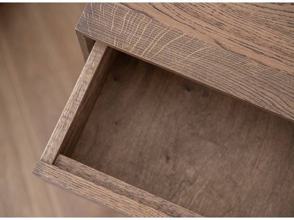 Noční stolek z masivu RIA dub kouřový