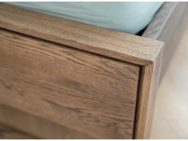 Postel z masivu RIA dub kouřový