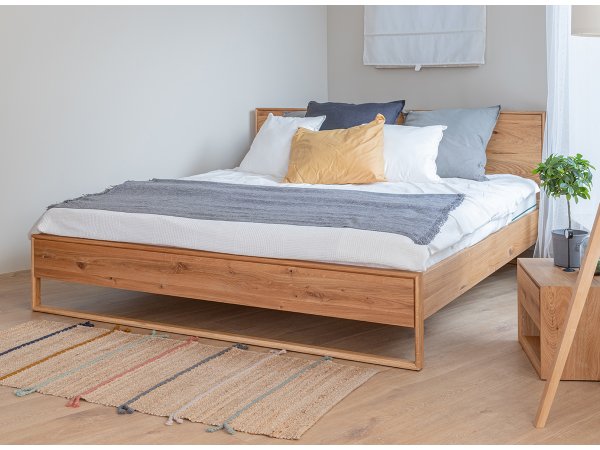 Postel z masivu RIA dub olejovaný