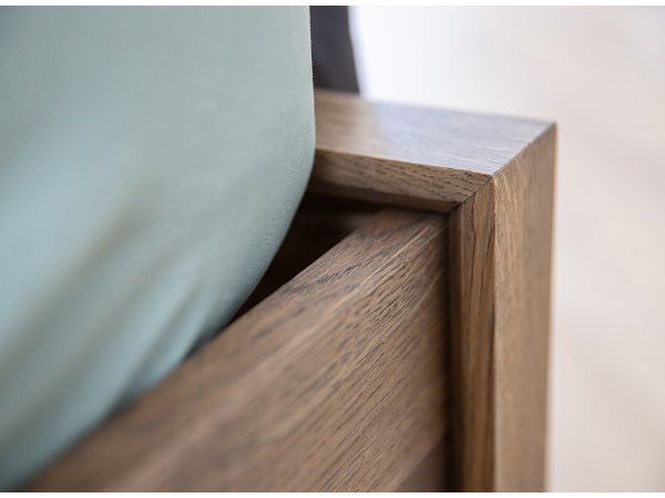 Postel z masivu RIA dub kouřový