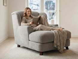 Longchair ve skandinávském stylu - prodloužené křeslo ASADO v krémové barvě