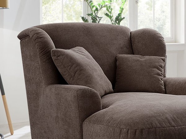 Longchair ve skandinávském stylu - prodloužené křeslo ASADO v kávové barvě