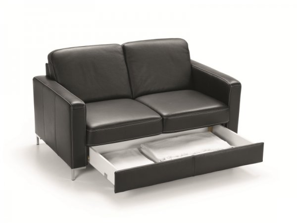 Kožené křeslo BASIC