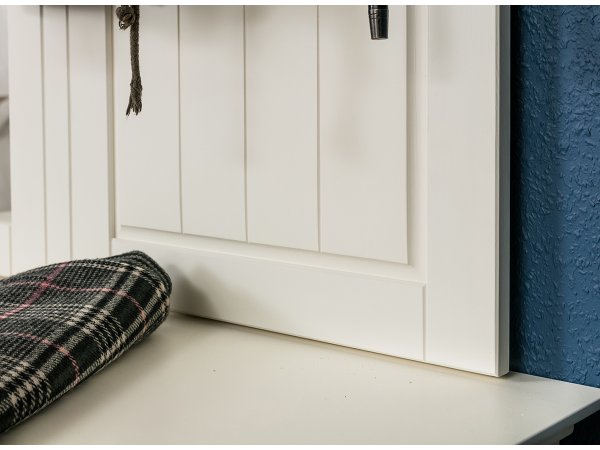 Panel s věšákem a zrcadlem LUNO