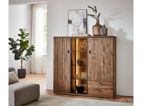 Komoda do obývacího pokoje (typ 17) BORGEN dub koňak, částečný masiv