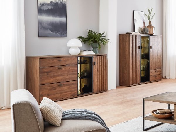 Nábytek do obývacího pokoje BORGEN 2 dub koňak, částečný masiv