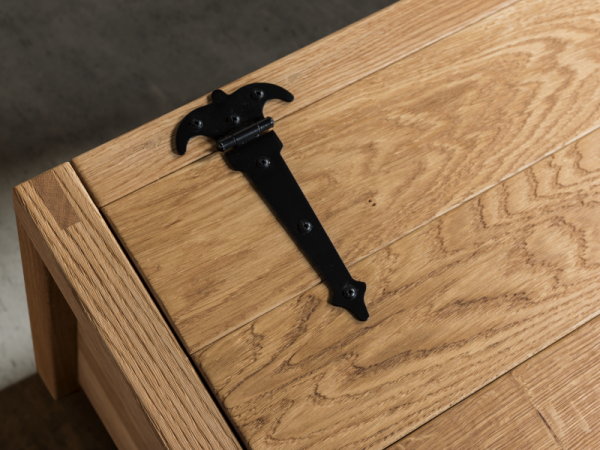 Truhla z dubového masivu BOX dub přírodní