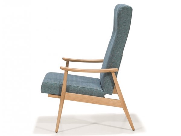 Křeslo s dřevěnými područkami EGON