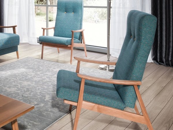 Křeslo s dřevěnými područkami EGON