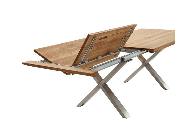 Rozkládací jídelní stůl z masivu BROOKLYN dub bělený/leštěná ocel