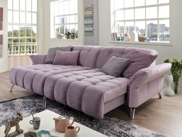 Detail elektrického výsuvného sedáku sedací soupravy COAST