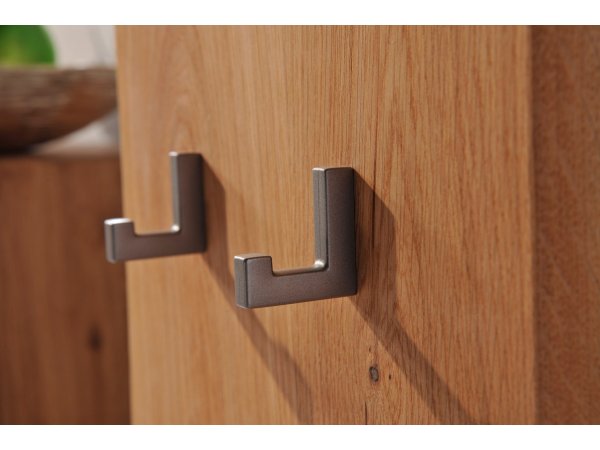 Dubový nábytek z masivu do předsíně WOODLINE 2 dub přírodní