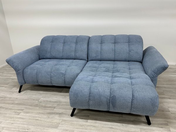 VÝPRODEJ: Rohová sedací souprava s nastavitelnými opěrkami COAST