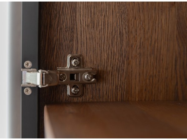 Dubová komoda LOFT s barem a proskleným čelem, tabák