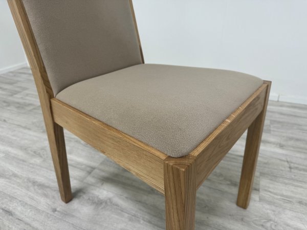 VÝPRODEJ: Dubová jídelní židle OSLO béžová/dub přírodní