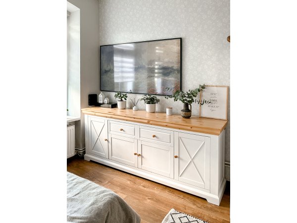 Komoda do obývacího pokoje (typ 05) RONE bílá/borovice