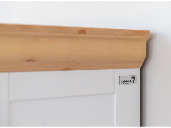 Komoda do obývacího pokoje (typ 06) RONE bílá/borovice