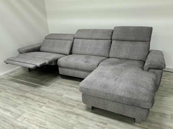 VÝPRODEJ: Rohová sedací souprava LAVA s elektrickými relax funkcemi