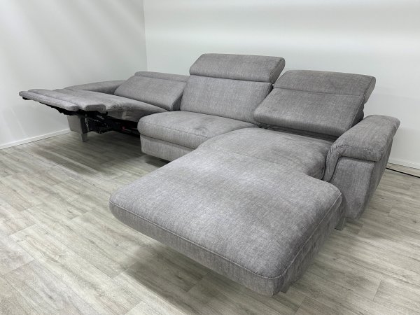 VÝPRODEJ: Rohová sedací souprava LAVA s elektrickými relax funkcemi