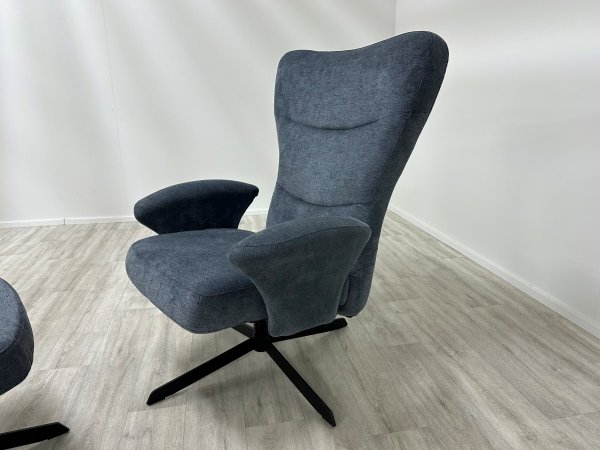 VÝPRODEJ: Otočné a polohovací křeslo s podnožkou FUEL