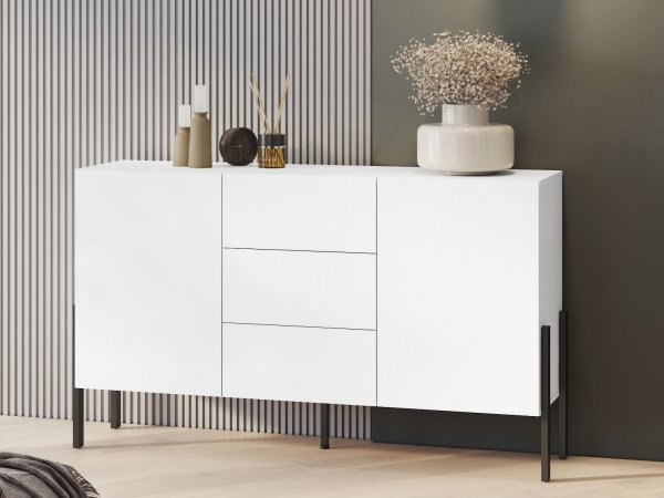 Komoda do obývacího pokoje (typ 43) JUKON bílá supermatt/černé kovové nohy