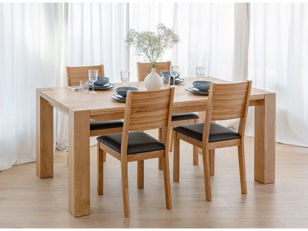 Dubový jídelní set stůl ENA + židle RATO