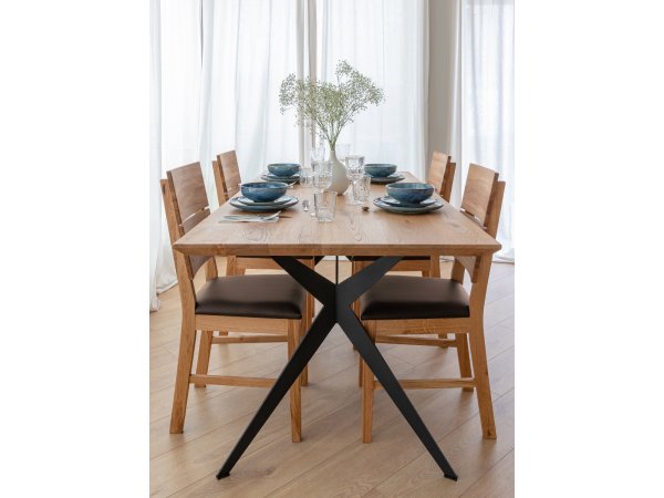 Dubová jídelní židle s hnědým sedákem ERTO