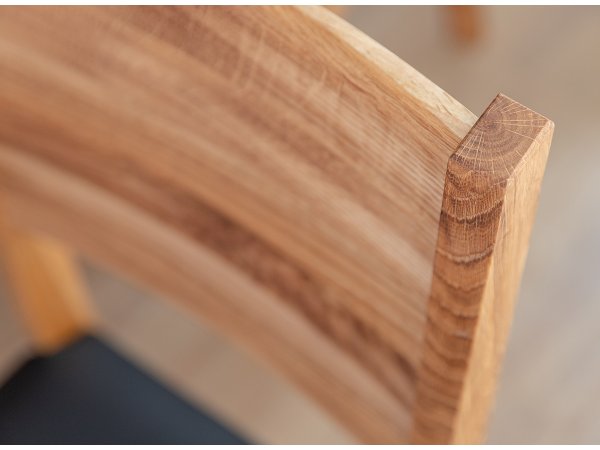 Dubová jídelní židle s černým sedákem RATO