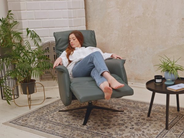 Otočné a polohovací kožené křeslo WIND