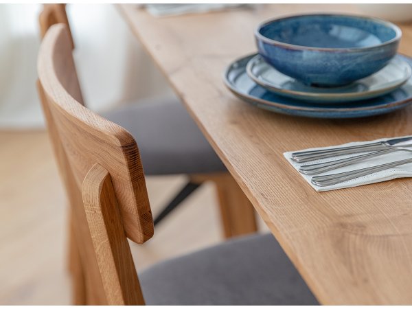 Dubová jídelní židle s grafitovým sedákem LION M85