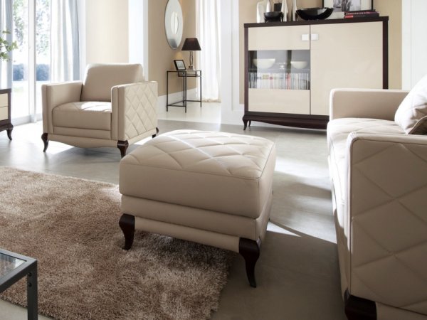 Kožené křeslo VEDUZ