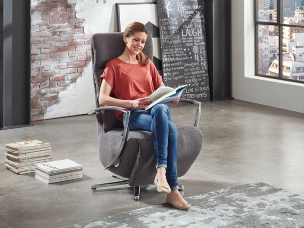 Polohovací otočné křeslo METRO