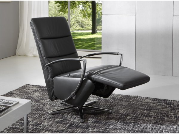 Polohovací otočné křeslo METRO