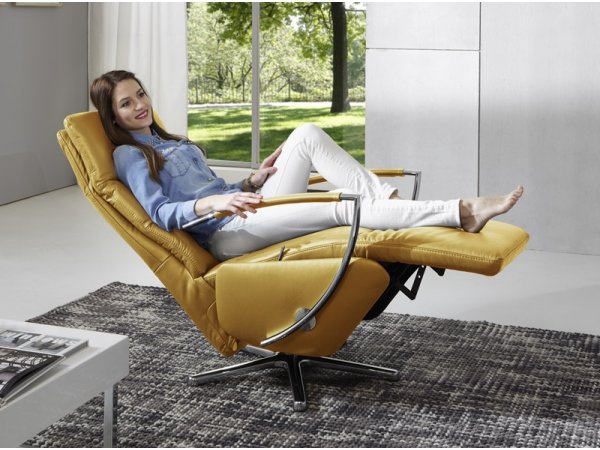 Polohovací kožené otočné křeslo METRO