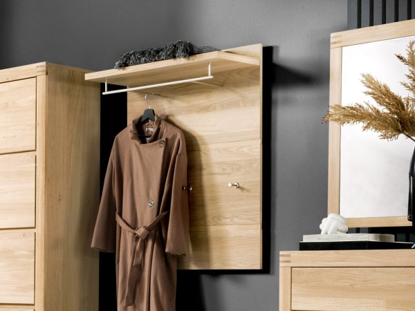 Dubový nábytek z masivu do předsíně MILE dub bianco olejovaný