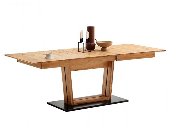 Rozkládací jídelní stůl z masivu MORENA C dub divoký olejovaný