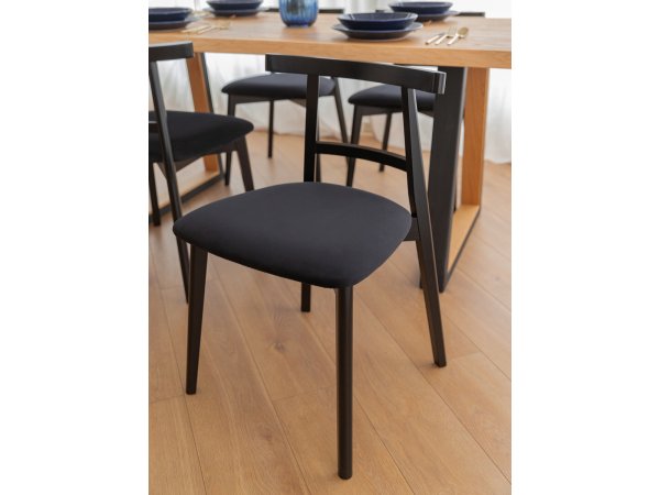 Jídelní set stůl VARDO + židle MORI